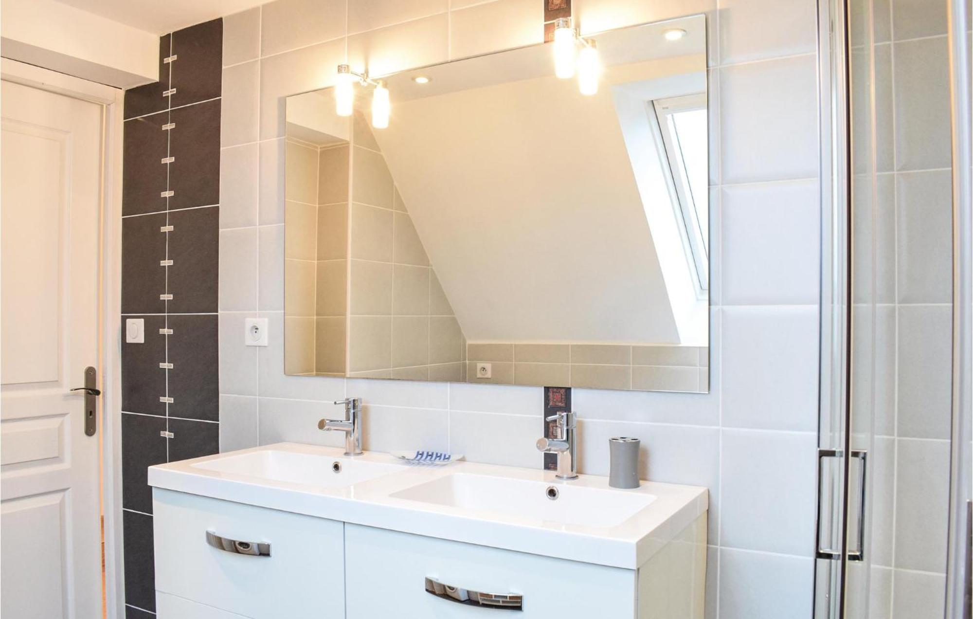 2 Bedroom Amazing Apartment In Ponts Екстер'єр фото